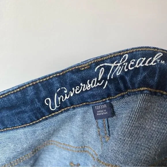 Universal thread distressed high rise straight jeans size 12 - Picture 4 of 6